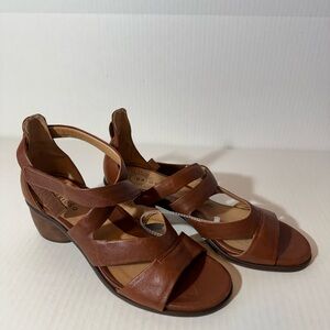 Chic Brown Leather Strappy Heels